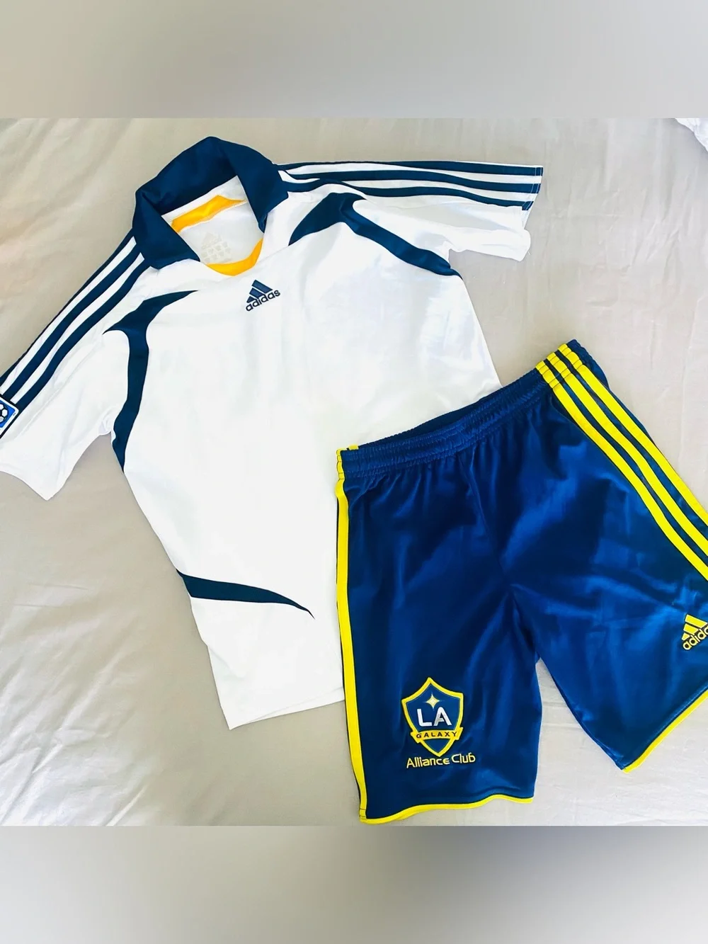 ⚽️Adidas BOYS “L.A Galaxy”  “23” Soccer Jersey set SZ L